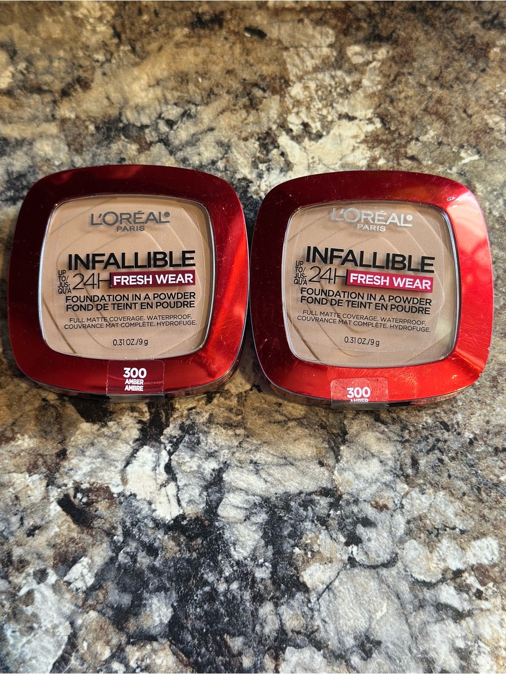 2 Infallible 24H Fresh Wear Powder Foundation - 300 Amber NWOB